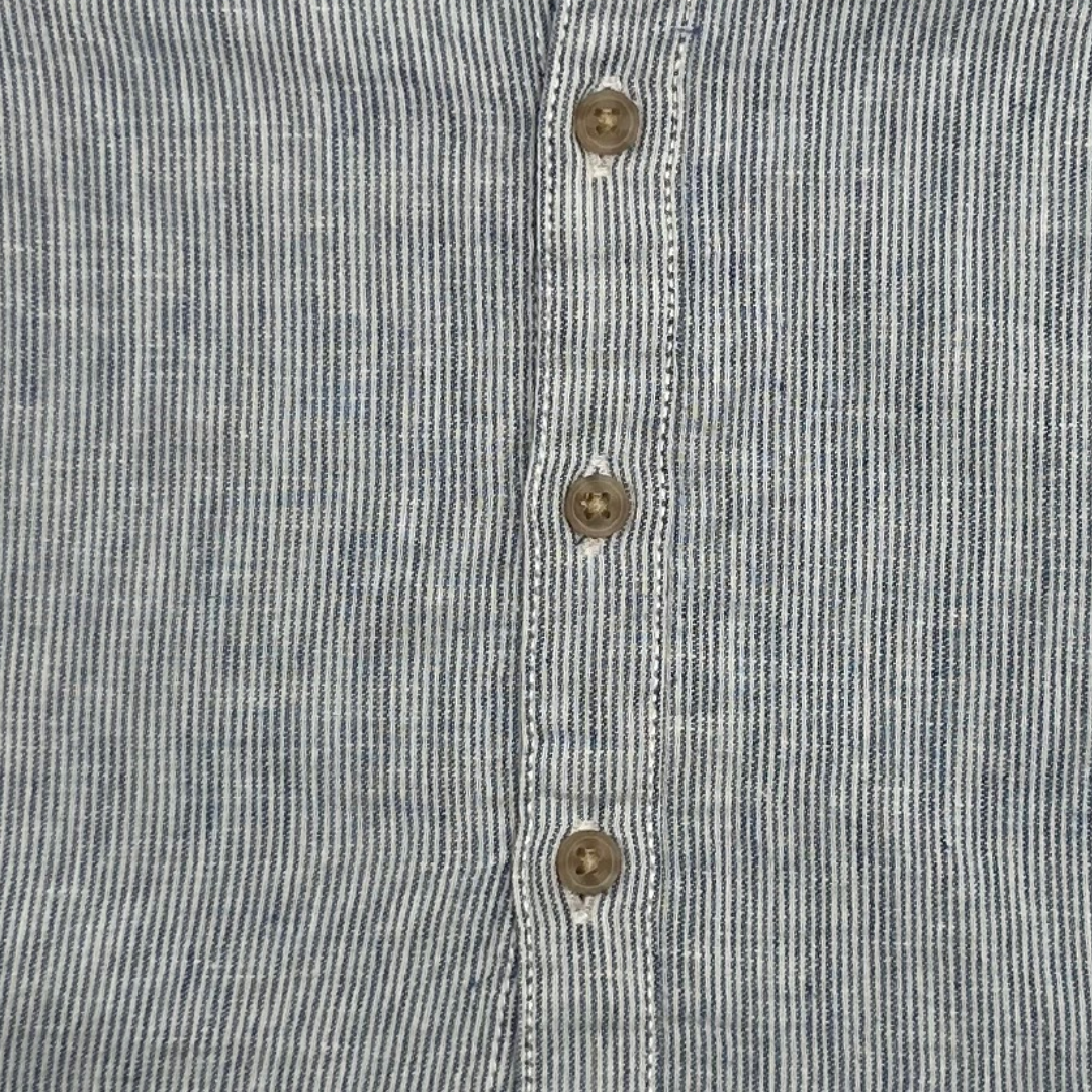 H&M, Shirts, 68 cm close up